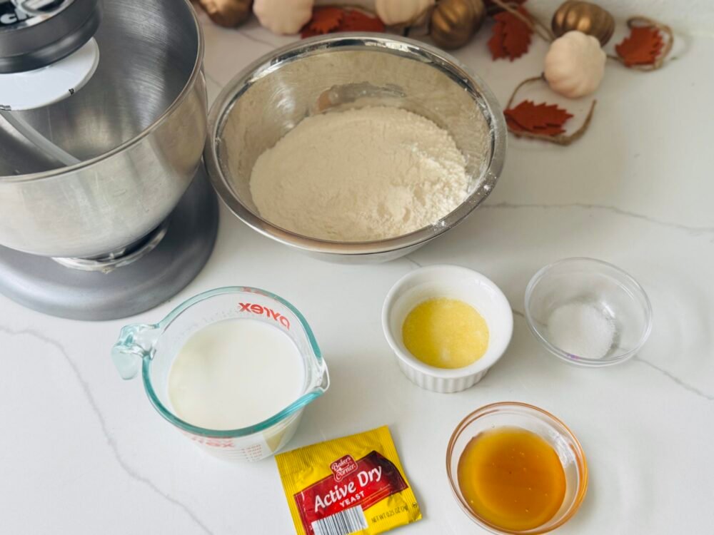 Soft & Fluffy Garlic Herb Dinner Rolls