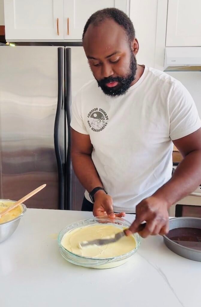 classic tiramisu assembling layers